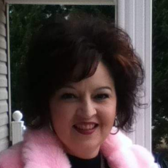 Meet your Posher, Paula - Picture 1 of 1